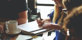 Wystąpienia publiczne online i na żywo