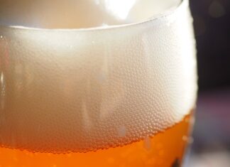 Co najlepiej rozpuszcza papier toaletowy w szambie?