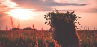 Jak zrobić stroik świąteczny z dzieckiem?