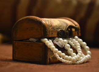 Jak zrobić korale z kasztanów?