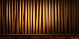 Kiedy najpóźniej rozebrać choinkę?