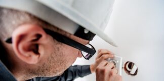 Co założyć pod kask rowerowy? Co założyć pod kask rowerowy?