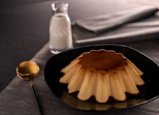 Jak zrobić ozdoby na tort z karmelu?