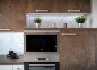 Czym zasłonić mikrofalowy czujnik ruchu?