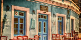 Co wokół drzwi wejściowych?